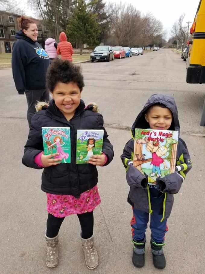 Book giveaway Garfield Elementary Sioux Falls South Dakota